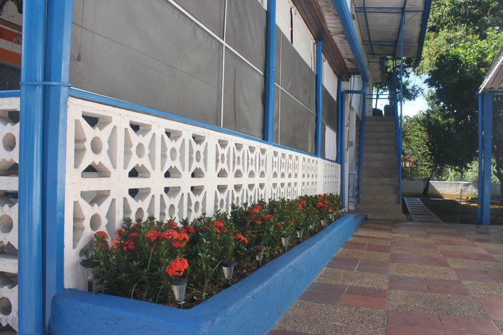 Villa Katherine Melgar Exterior photo